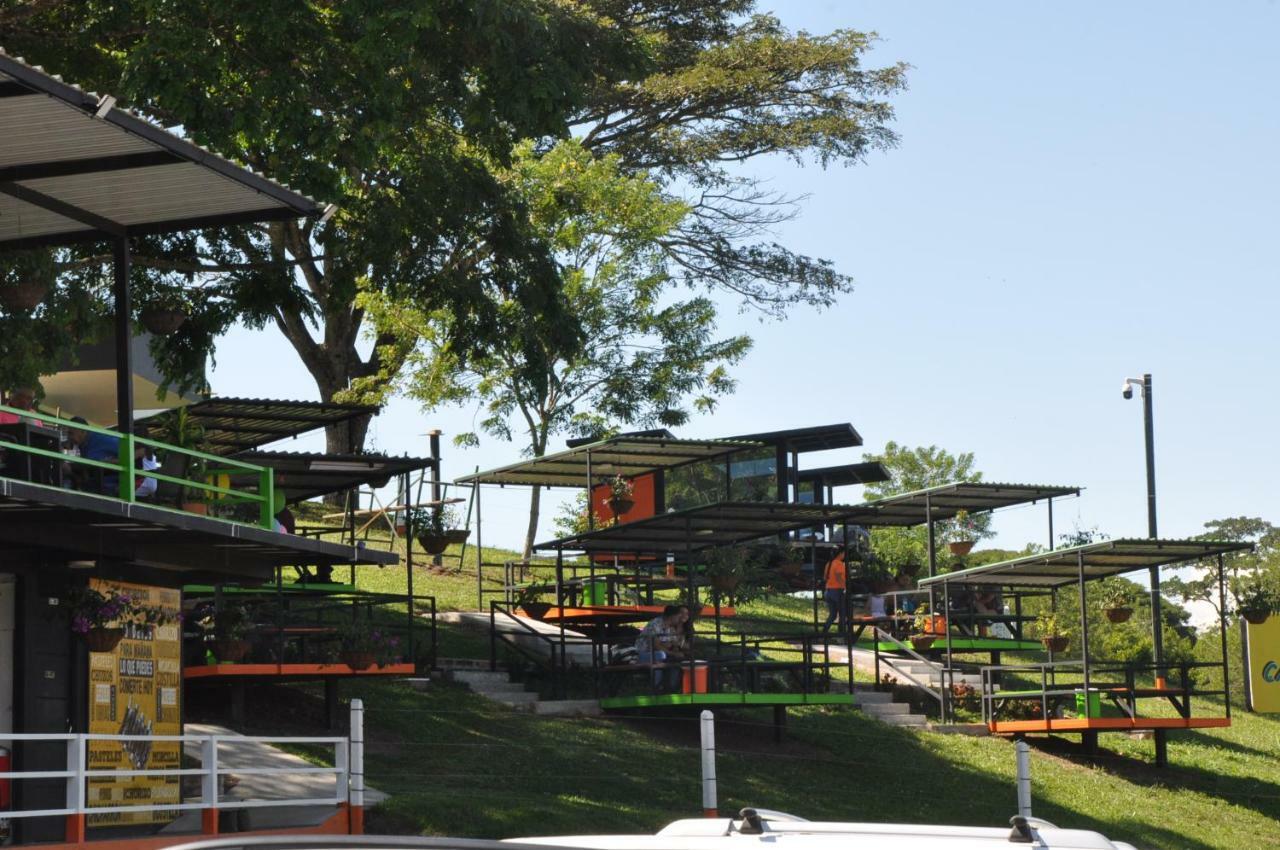 Glamping - Calochorno Hotel Alcala ภายนอก รูปภาพ
