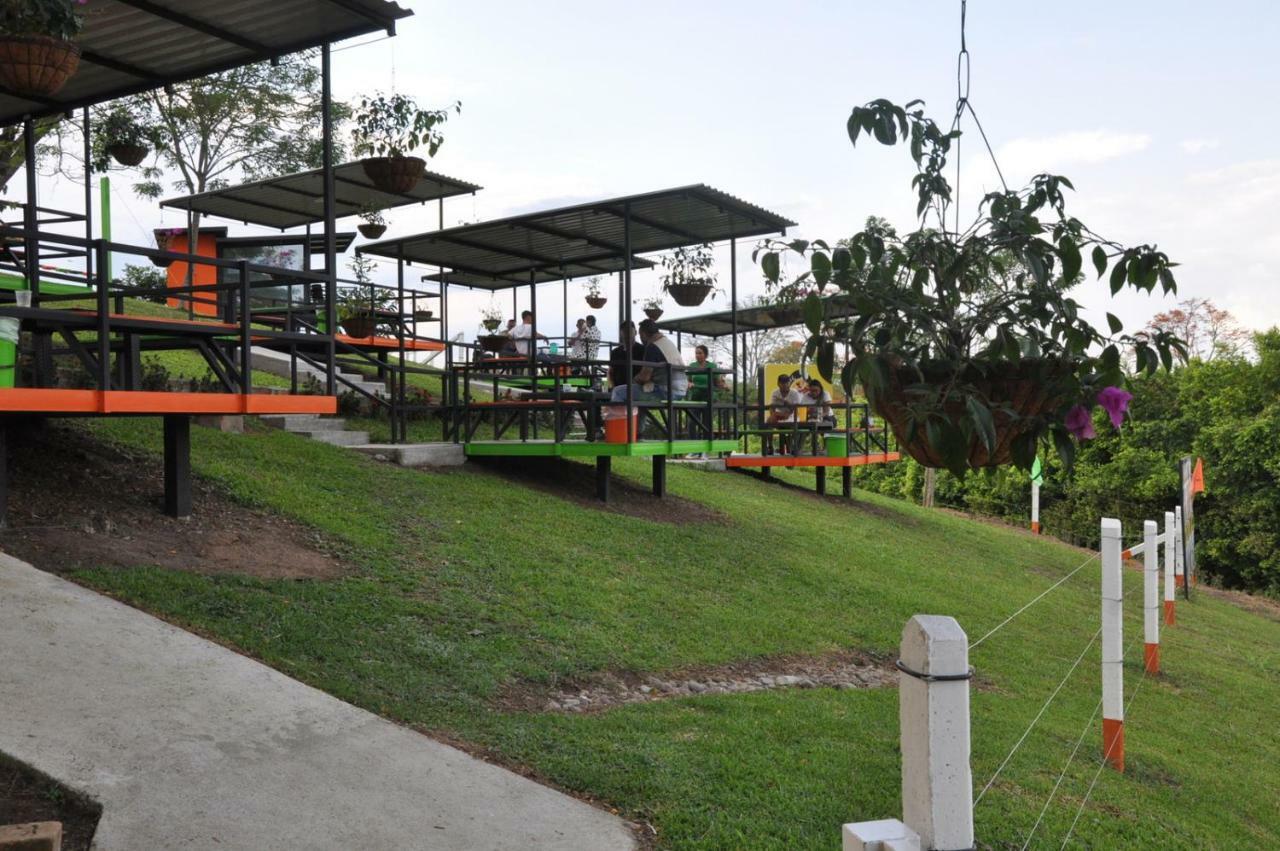 Glamping - Calochorno Hotel Alcala ภายนอก รูปภาพ