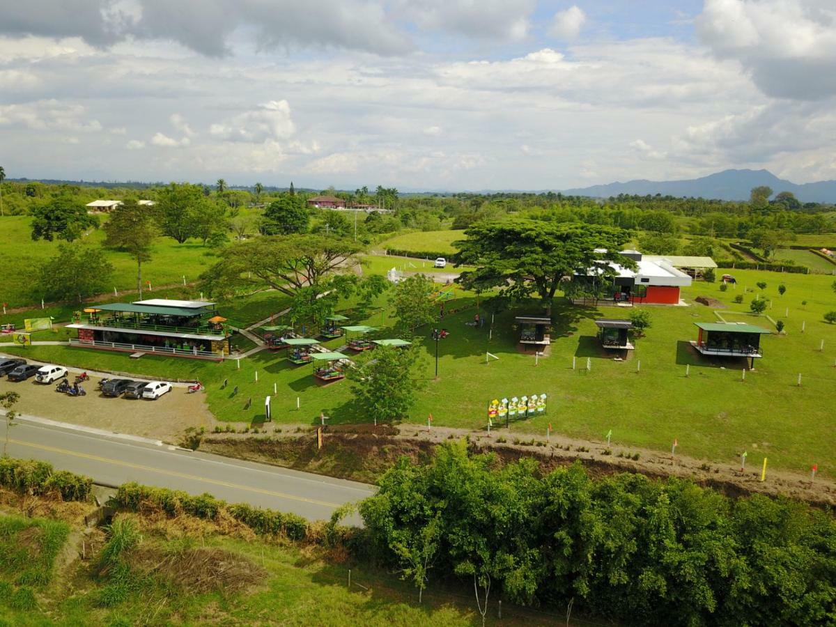 Glamping - Calochorno Hotel Alcala ภายนอก รูปภาพ